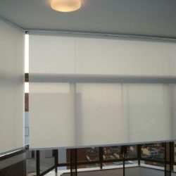 cortina-e-persiana-rolo-2-300x300